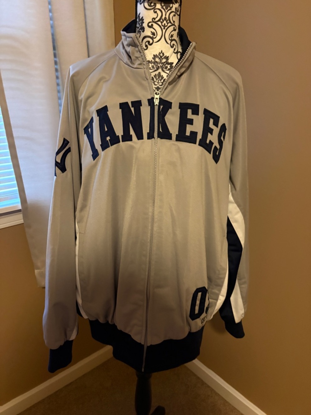 NY Yankees Gray Full-Zip Team Jacket